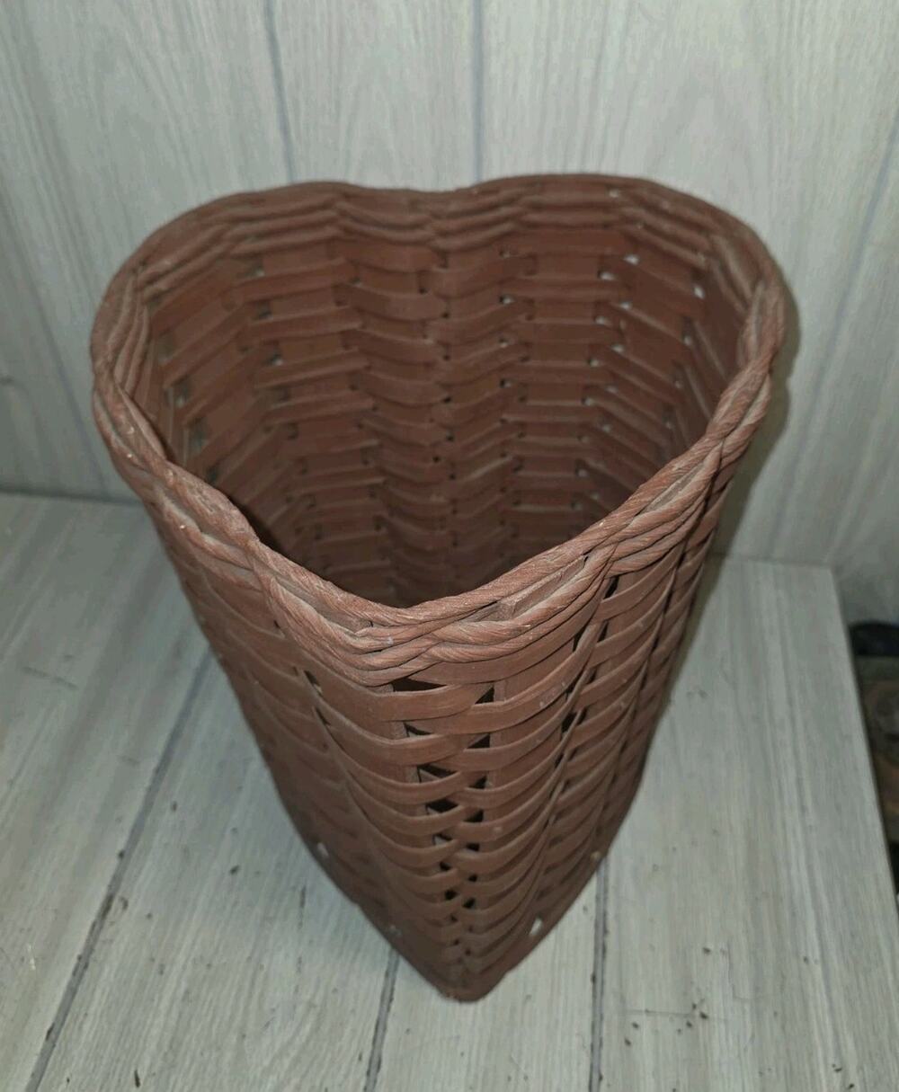 Vtg Heart Shaped Wicker Basket 12" Umbrella Holder Storage Container Cottagecore
